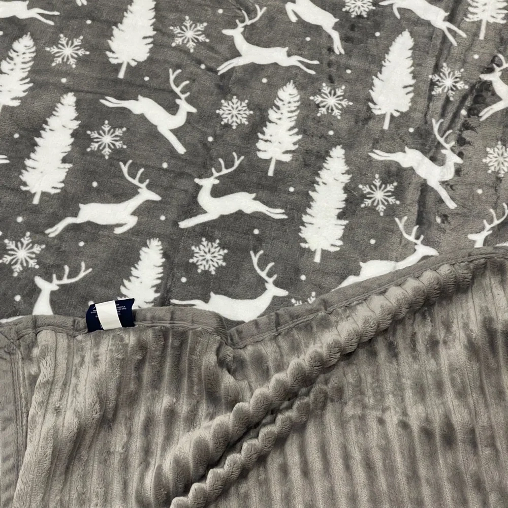 Home Reflections Gray White Christmas Tree Reindeer Throw Blanket